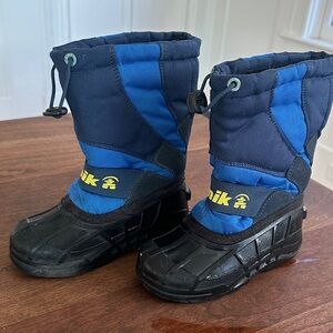 Kamik Navy and Black Kids Snow Boots